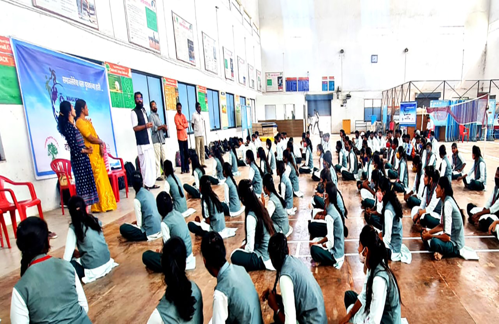 54) Youth Wing (3)