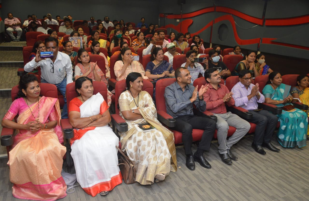 74) Organized Stree Samman Award on International Women_s Day by Maha NGO Federation (1)